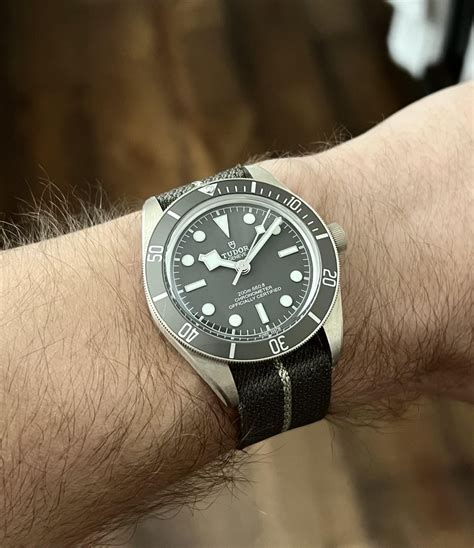 tudor si trasferisce da strap|tudor bb58 925 strap.